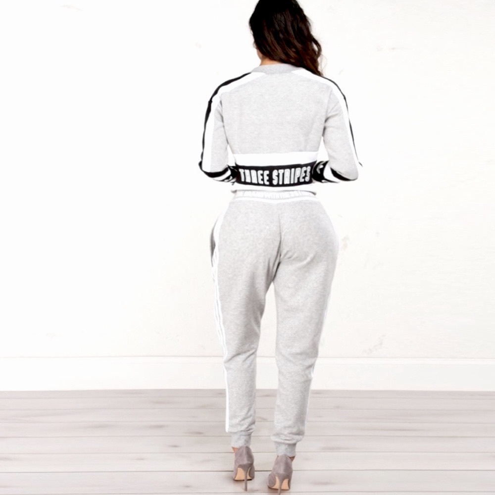 New Adidas Originals '80s Moto Cropped Sweatshirt - Picture 10 of 14